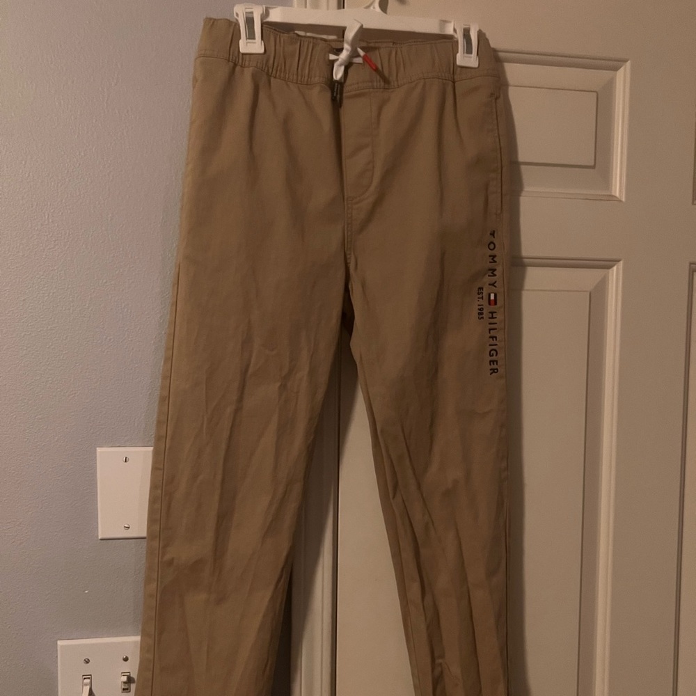 Tommy Hilfiger boys khaki slim fit pants